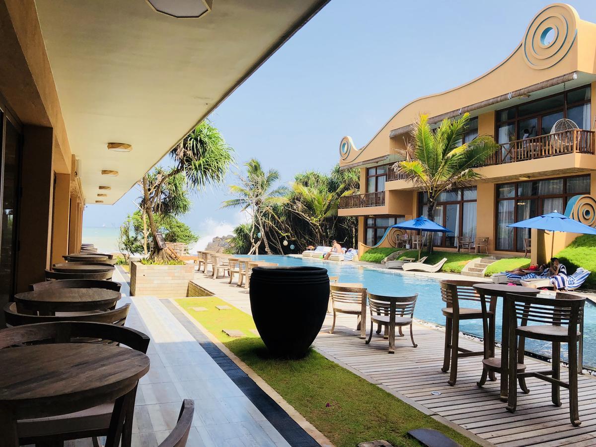Thaproban Pavilion Resort And Spa Унаватуна Екстериор снимка