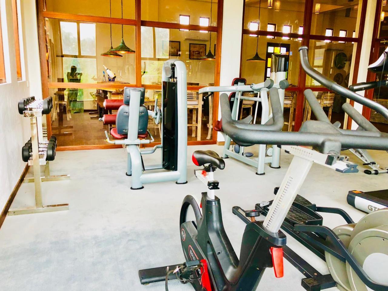 Thaproban Pavilion Resort And Spa Унаватуна Екстериор снимка